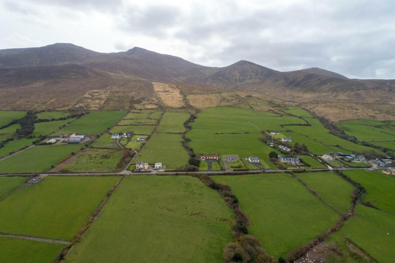 Beenoskee Bed And Breakfast Castlegregory Exterior photo